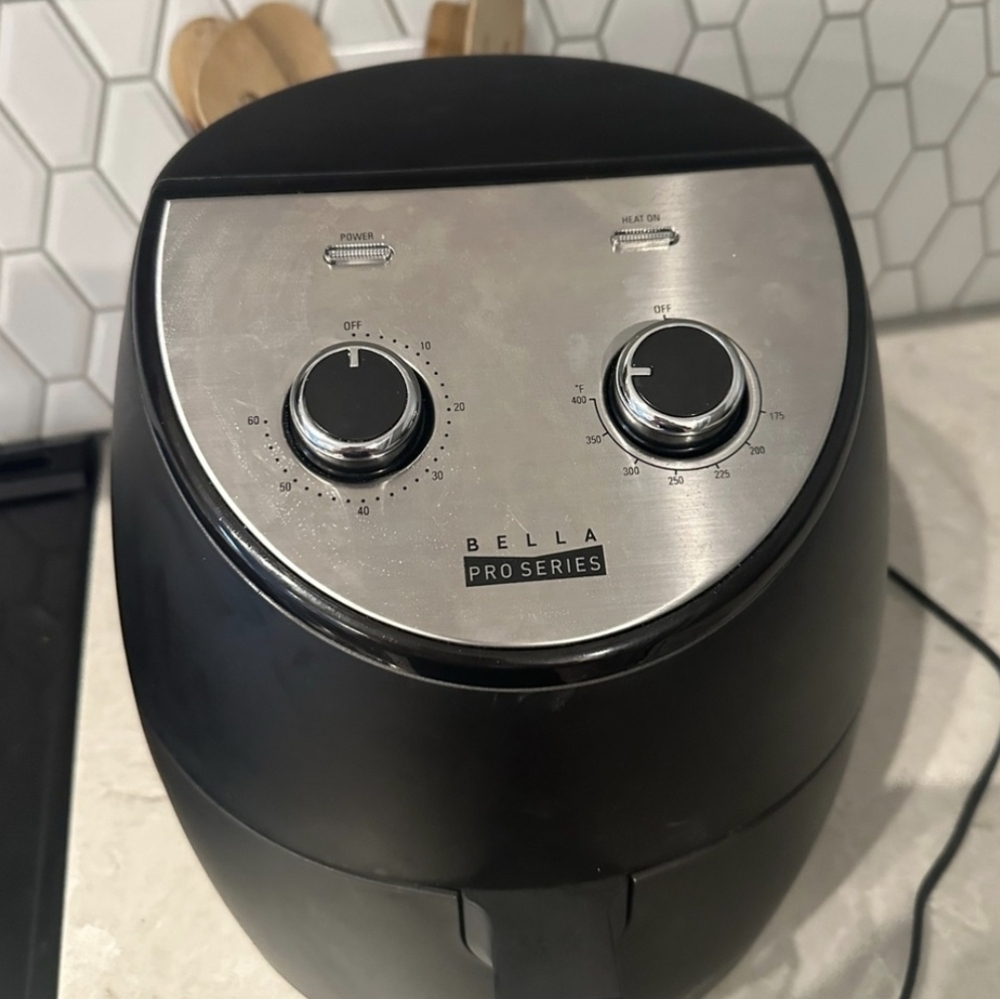 4.2qt Air Fryer Black Matte by Bella